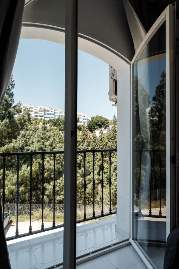 Spacious 2-Bedroom Apartment With Free Parking Sitio de Calahonda المظهر الخارجي الصورة