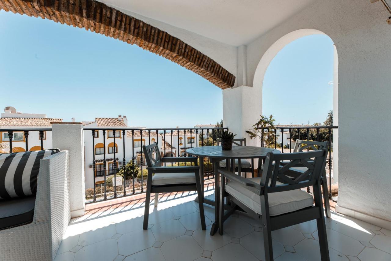 Spacious 2-Bedroom Apartment With Free Parking Sitio de Calahonda المظهر الخارجي الصورة